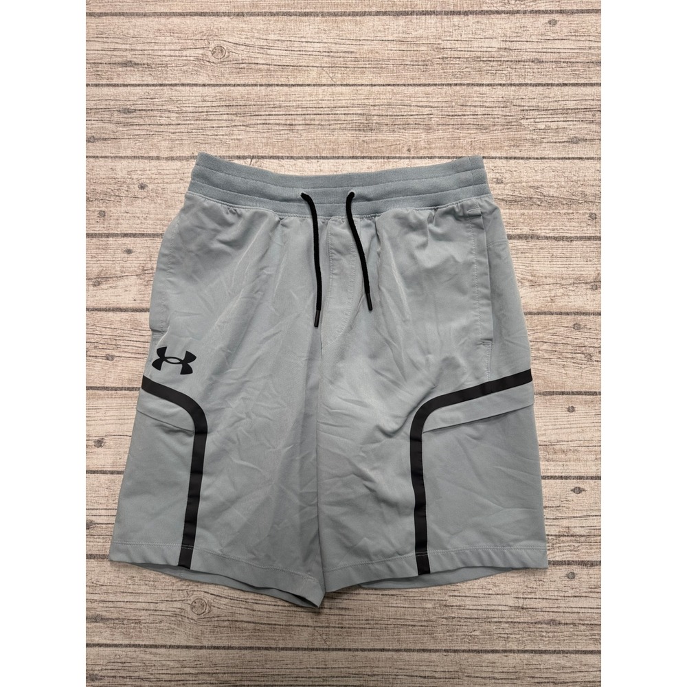 Under Armour Shorts Men's Medium Gray Relaxed Fit Athletic Sportswear Training